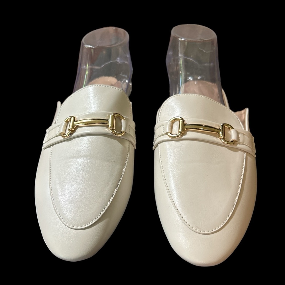 NWOt Dreams size 9 cream, color mules - Picture 4 of 4
